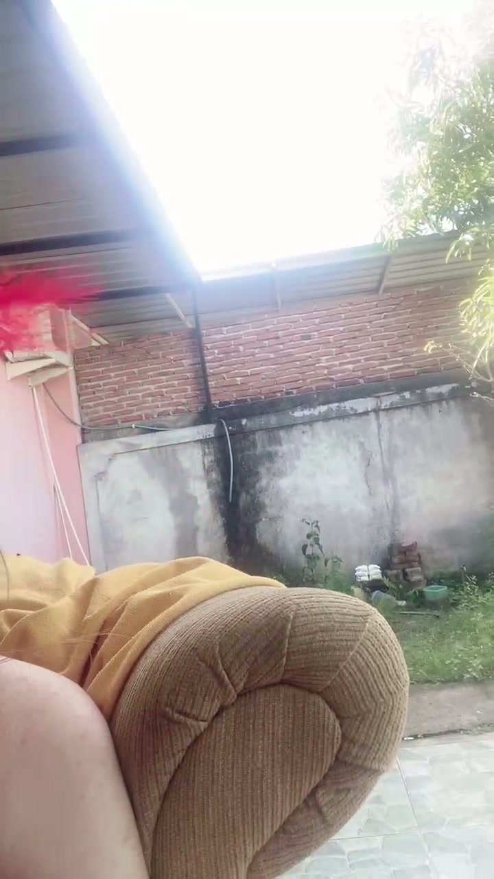 percakapan bersama kurir paket Siang hari.mp4