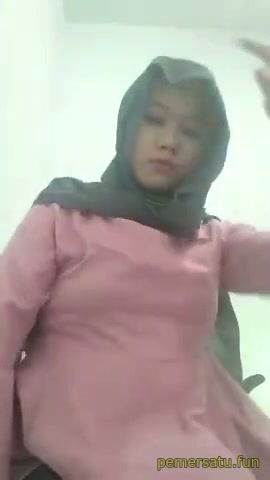 aina nabila hijab abg 18yo colmek 4.mp4