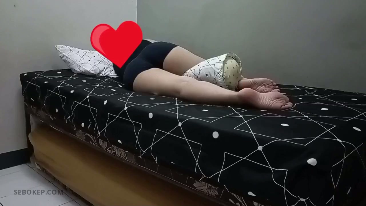 Ngewe_Cewek_BO_Panlok_Cantik_Semok .mp4