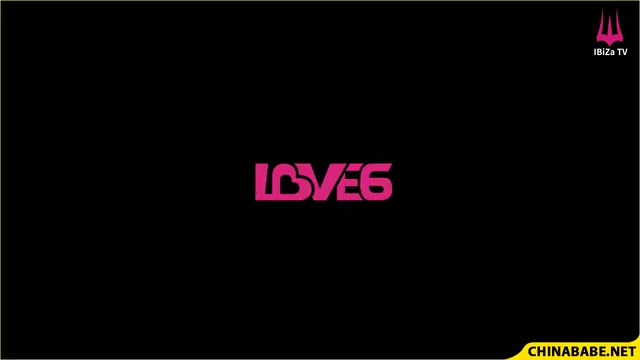 Adik sepupu datang untuk menghabiskan liburan musim panas di rumahku dan berhubungan seks dengan kekasihnya di depanku