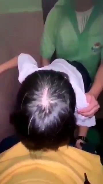 Esempe dipake temen2nya di kamar mandi.mp4