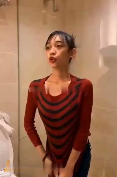 IndoBB Nemenin Dedek Mandi Lanjut Di Kobel Ewe Memeknya