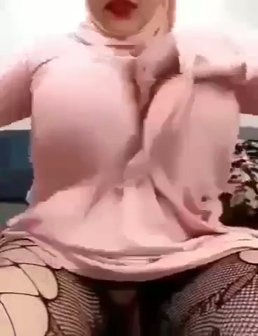 Hijab mainin toge buletnya sampe keluar asinya - DoodStream