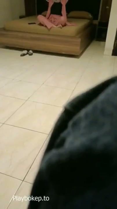 ngewe hijab perawan di hotel awalnya sakit.mp4