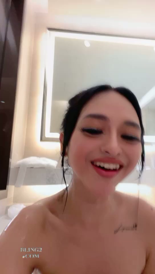 OPPYLANY DIORDER BER4 SODOKIN DEPAN BLKANG SEMUA LOBANG DIMASUKIN ORG PRINDAPAN