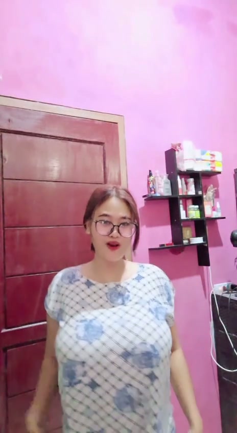 Yuni Asih Toberut 03 -