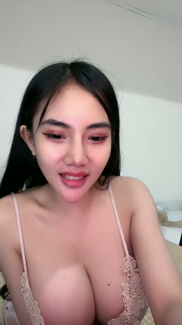 ×͜VID× 20240120 358833 - Bukit Kembar Celine Makin Gede Dan Berprotein - Do.mp4