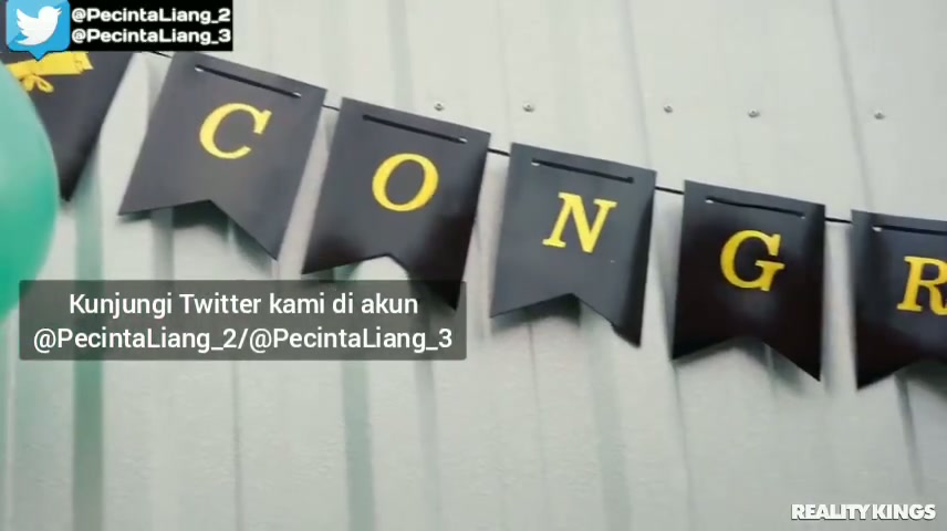 Barat Sub Indo - College Graduation Sex