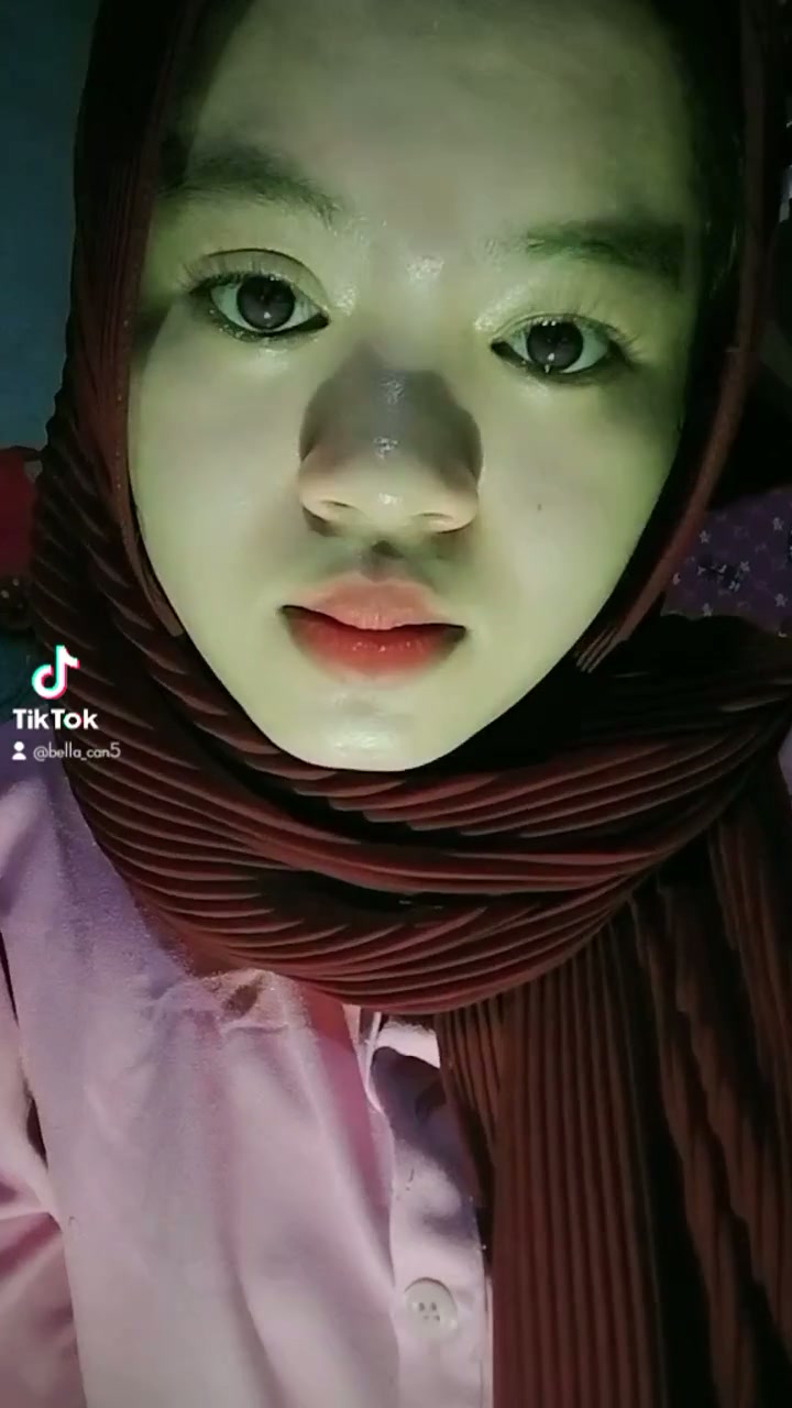 Bella Tiktok 1 .mp4