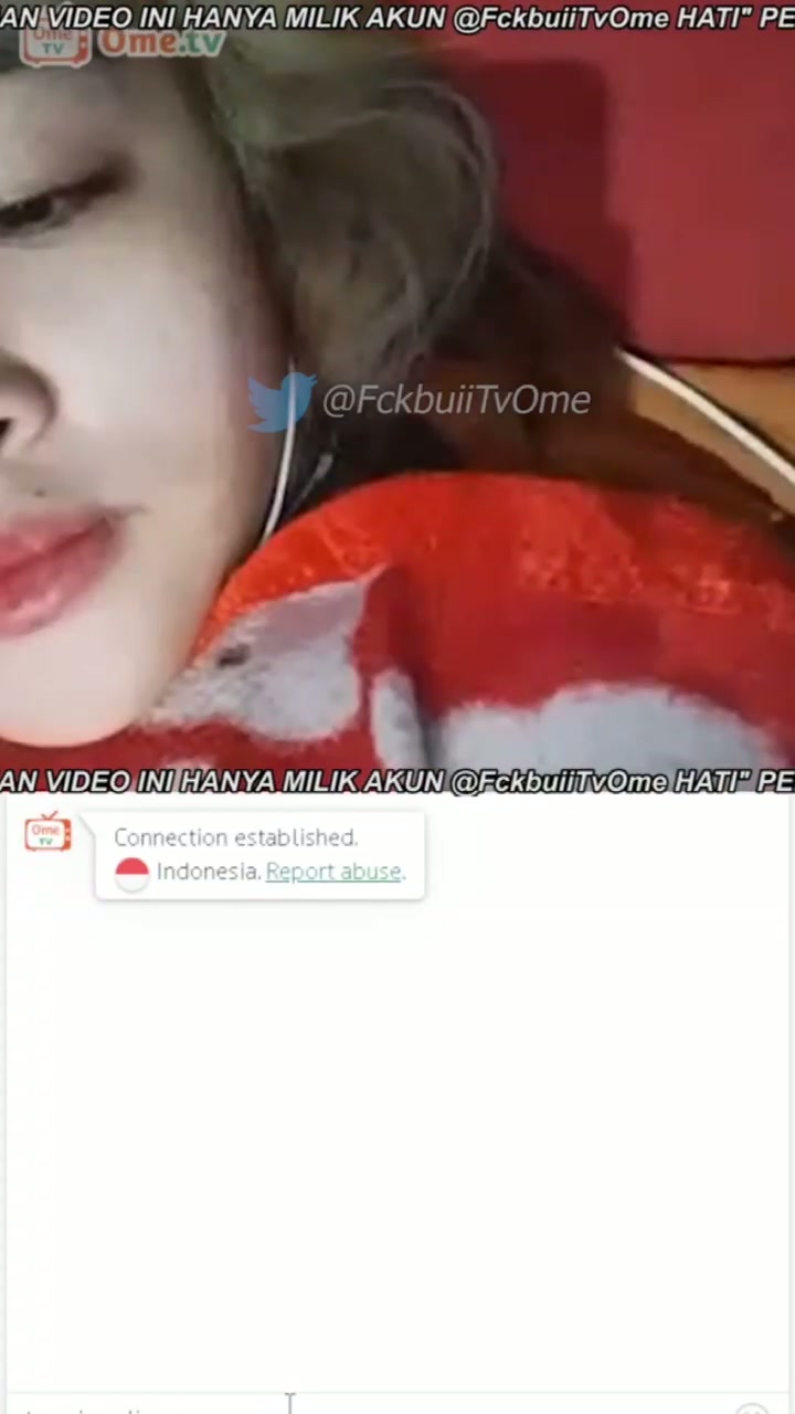 Ometv cewek pirang.mp4