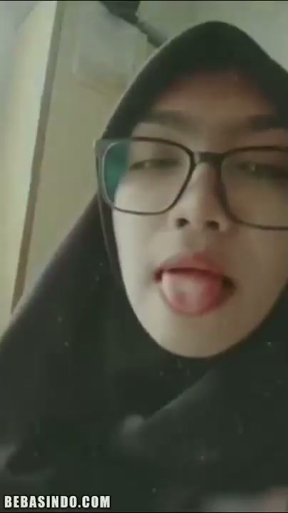 Bokep Indo NADIRA Tobrut Hijab Hitam Ukhti Cantik - DoodStream - DoodStream