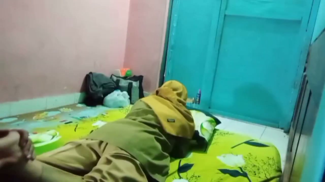 Full Ukhite PNS di pijat Mbah Maryono.mp4