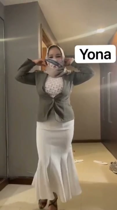 Bunda Yona MILF Pecinta Otong Brondong Senggol Dong Viral