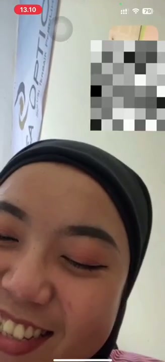 jilbab cindo pamerin t3t3 bulatnya