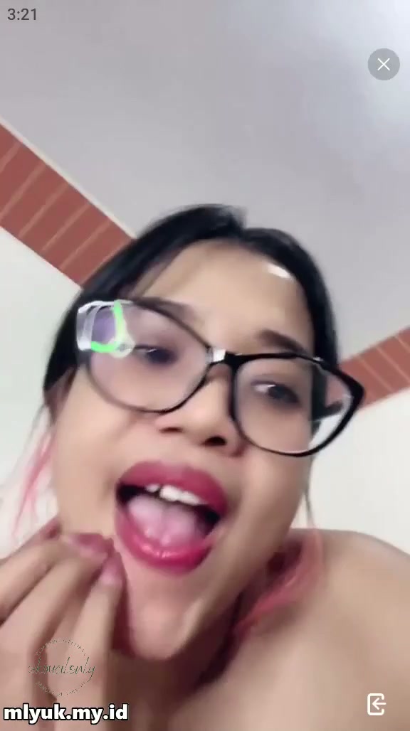 Mahasiswi Dipake Dosen Di Kamar Mandi.mp4