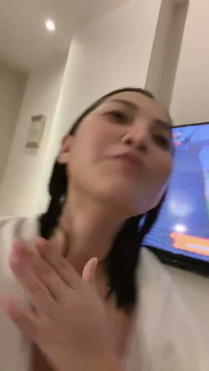 Live Hot Cybel Cantik Menggoda