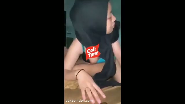 Hijab BO Kesakitan Sampai Bilang Ampun