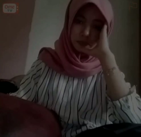 Hijab pink ome tv bar bar banget