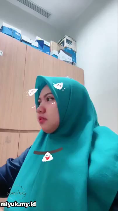 Gabut kerja hijab langsung c0lmek di KM