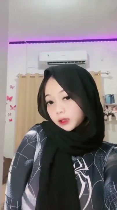 Ukhti manis imut keenakan di ew3.mp4