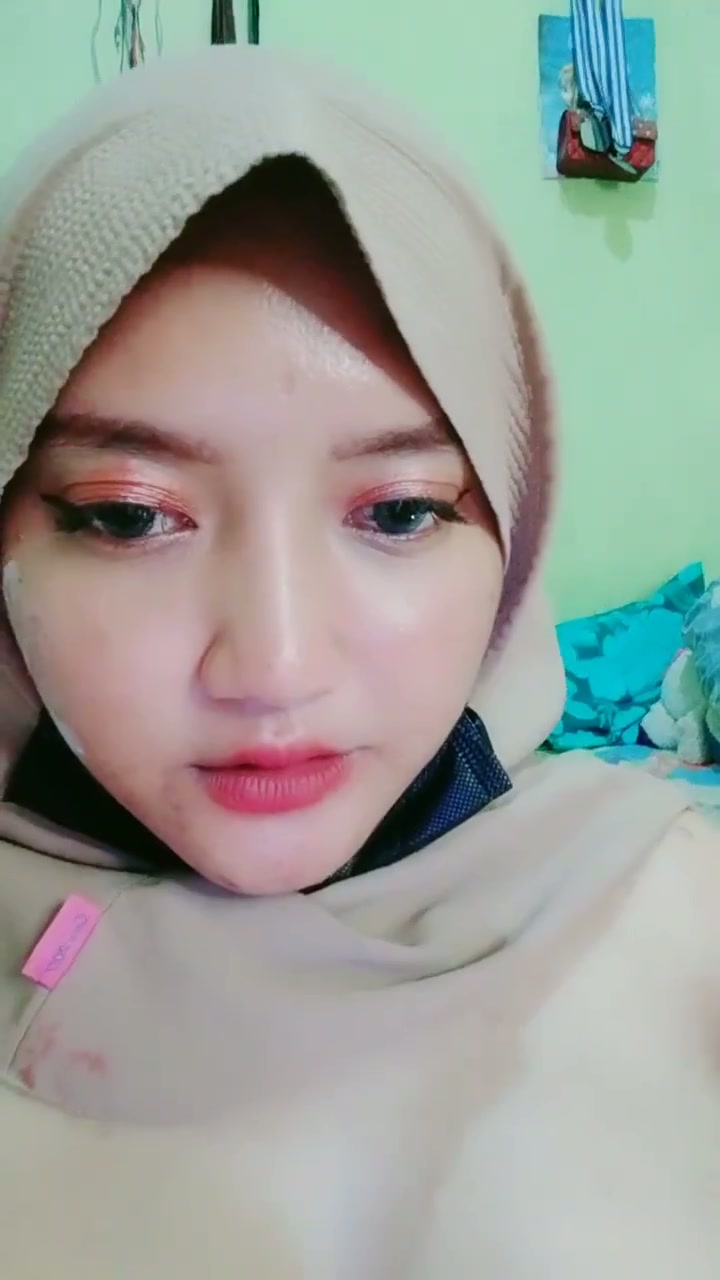 ABG cantik live telanjang teteknya gede mulus - DoodStream