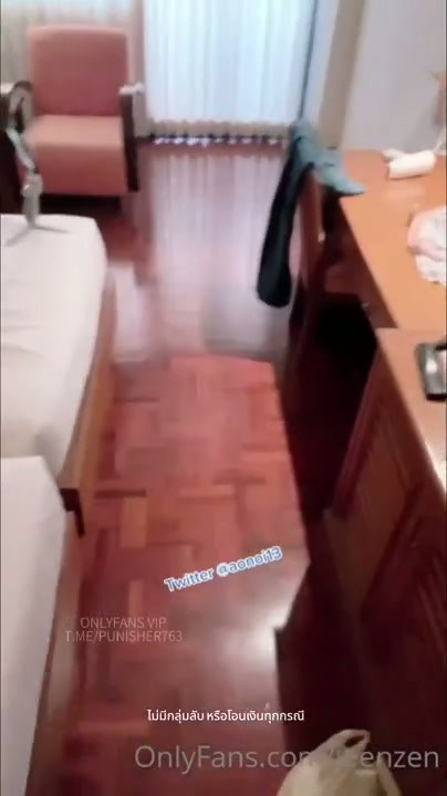 01-[26122023] OnlyFans jeenzen น้องส้ม คนสวยโดนผัวป้อนกล้วยคำโต ()