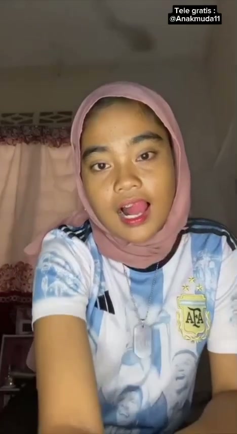 MWflnurJA-1000336904.mp4