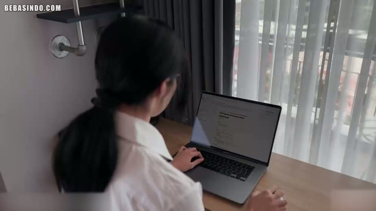 Sekretaris Cantik Sexy Horny - DoodStream - DoodStream.mp4