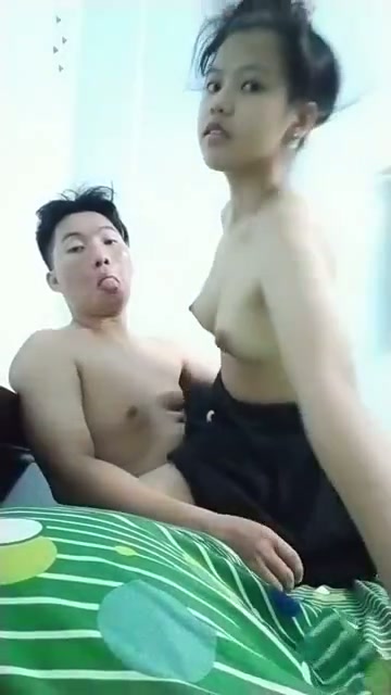 Nyusu Sambil Diewe Ayang Udah Paling Enak