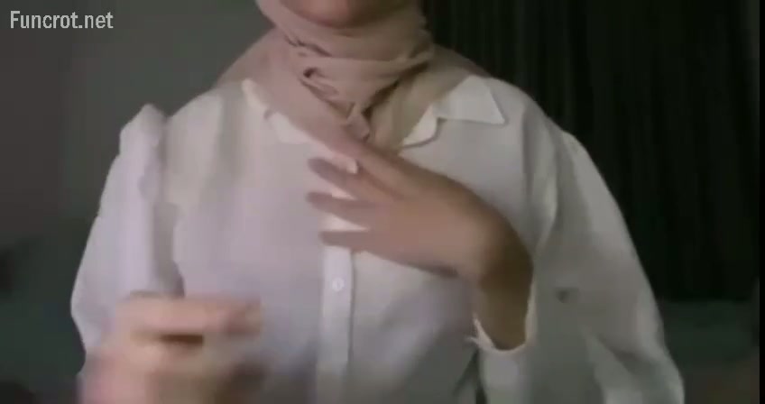 8hijab_tele_.mp4