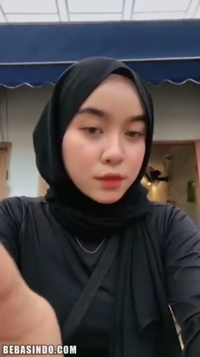 - Bokep Indo Arizarafifa Hijab Tobrut Sepong Kontol