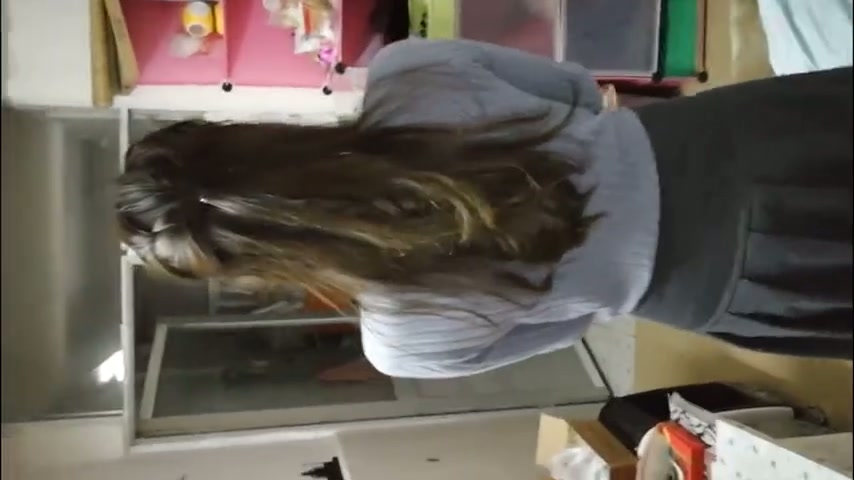 Teman sekelas kuliah saya meminta saya untuk membawanya pulang segera setelah mereka bertemu - DoodStream