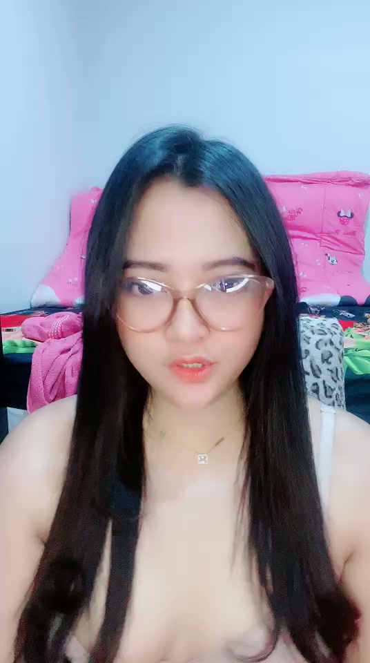 Reva Gemoy Ebot Pantat Besar Playing Dildo Omek Desah.mp4