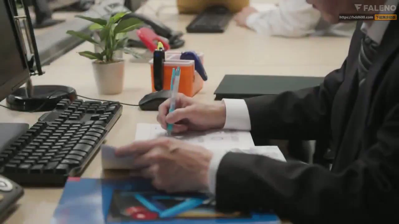 FSDSS-477 Natsu Igarashi, A Female Employee Who Has Been Harassed By Sticky Boobs 5 Times A Week From Her Boss She Hates Overtime And Has Immediately Improved Her Sensitive Constitution