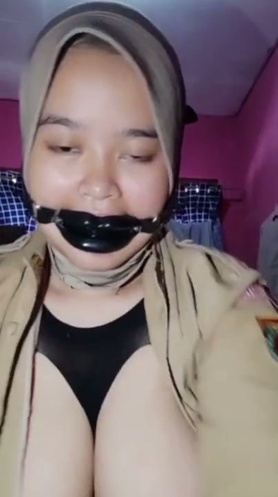 Jilbab Pramuka Tobrut BDSM 11 mp4 - PoopHD - DoodStream.mp4