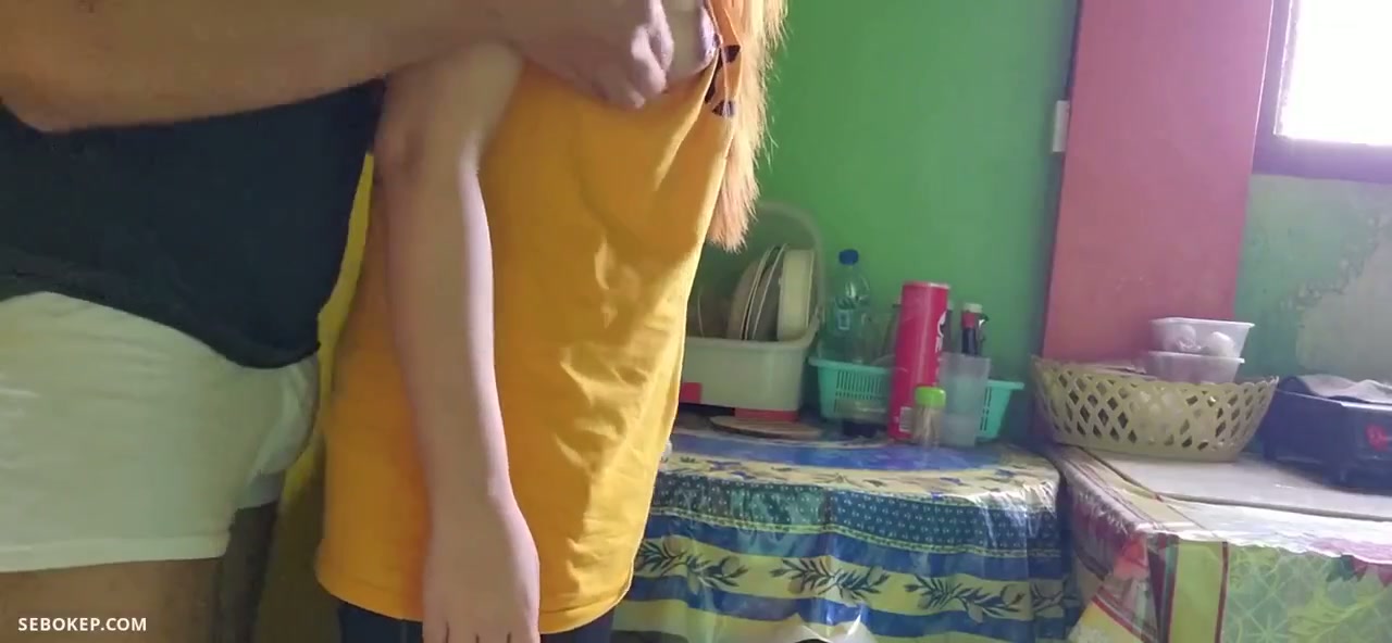 Tante Dientot Sama Ponakan Di Dapur