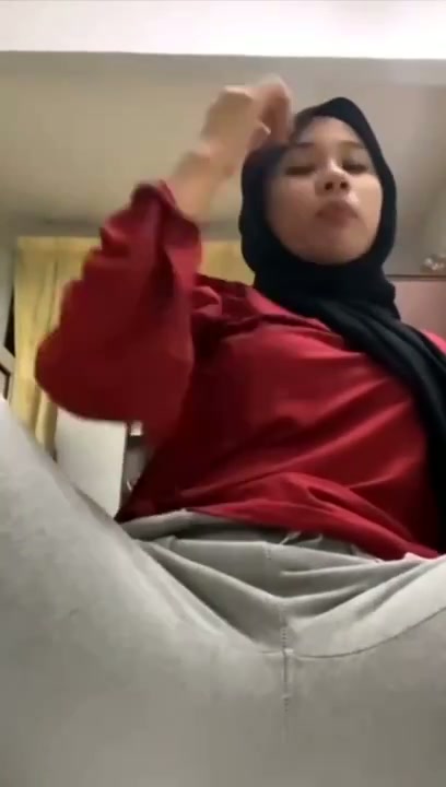 Gadis Jilbab Hitam Bar2 (1) - PoopHD.mp4