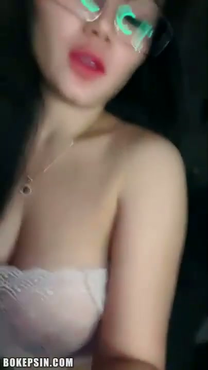 Bokep Indo BabyFe Remas Susu Gede Baju Transparan