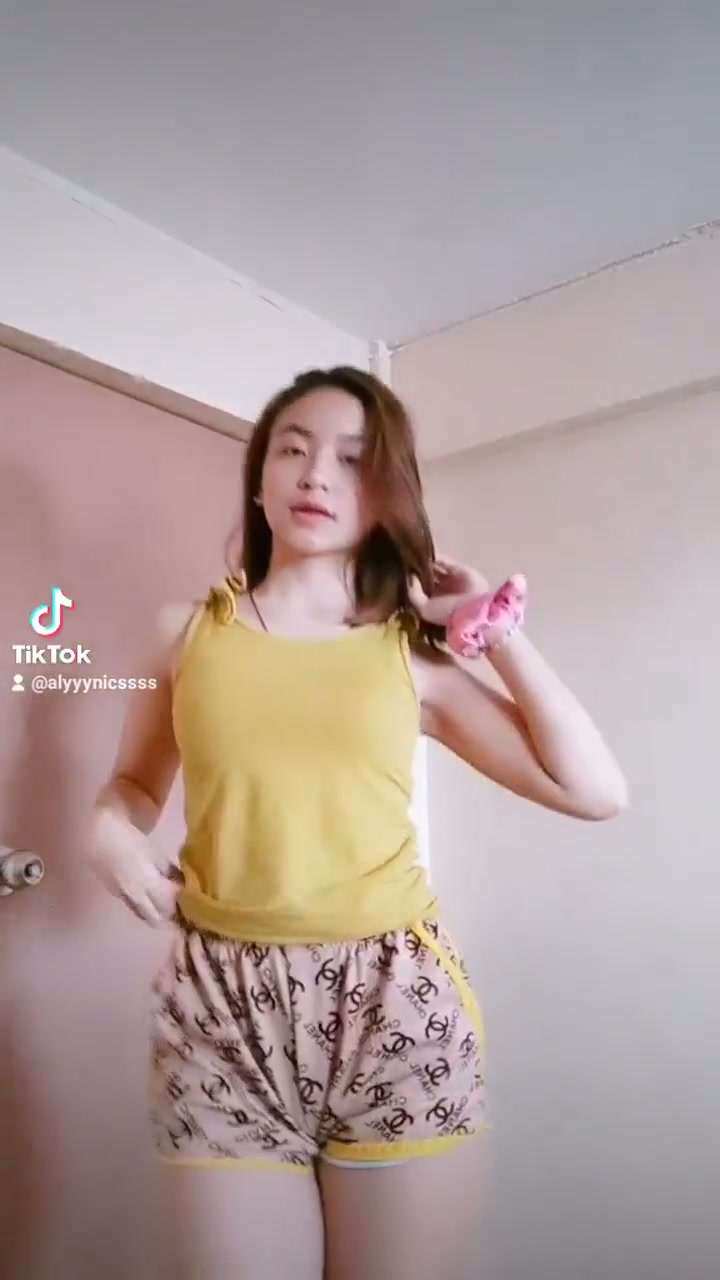 Faktanya cewe tiktoker ga jauh2 dari perngentotan.mp4