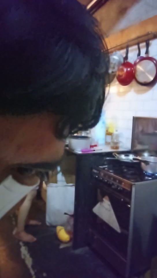 Ajak ngewe anaknya ibu kost.mp4