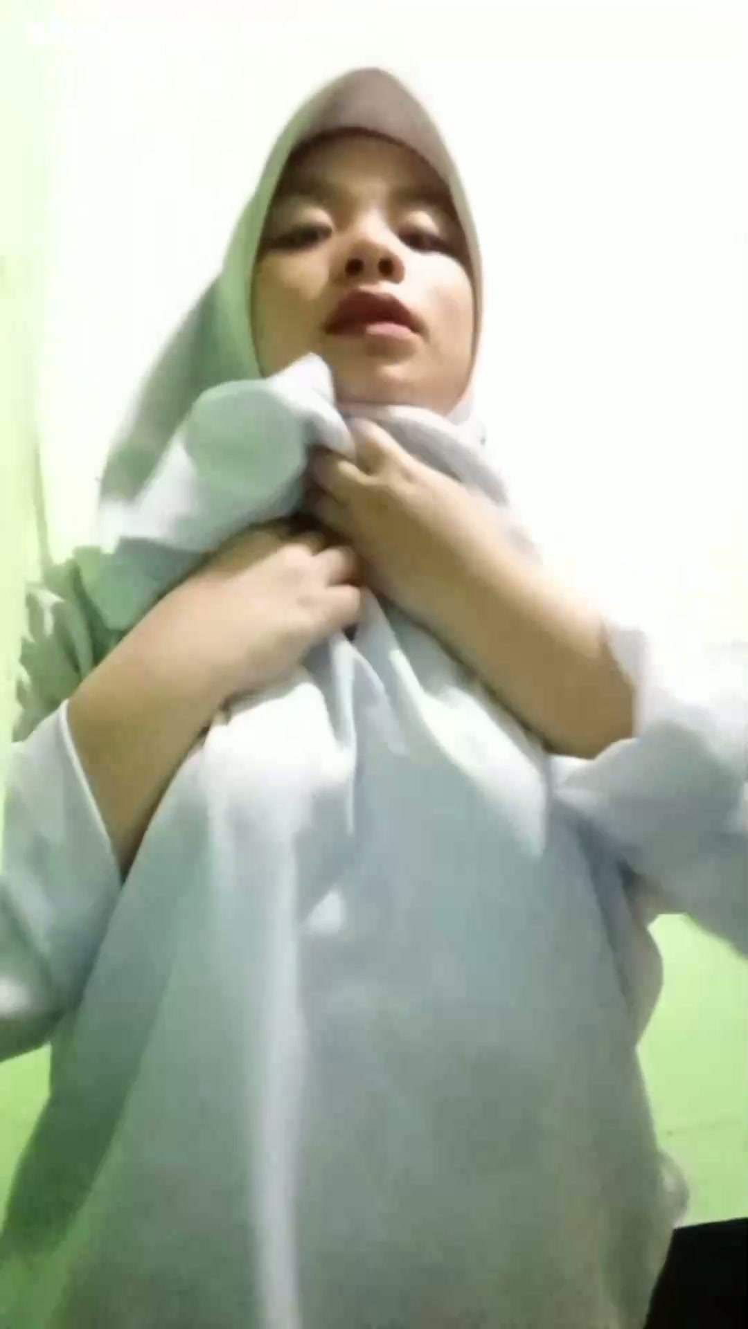 Ukhti Tobrut manis imut 0mek gemes