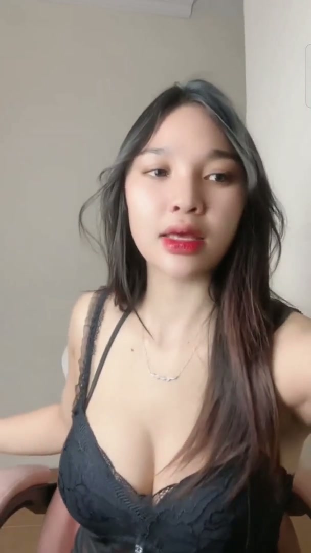 Adenia Bodi Mulus Lingerie Transparan Bergoyang