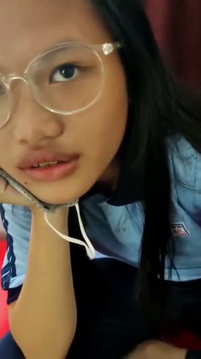 ABG SMA disuruh ngocokin punya gurunya.mp4