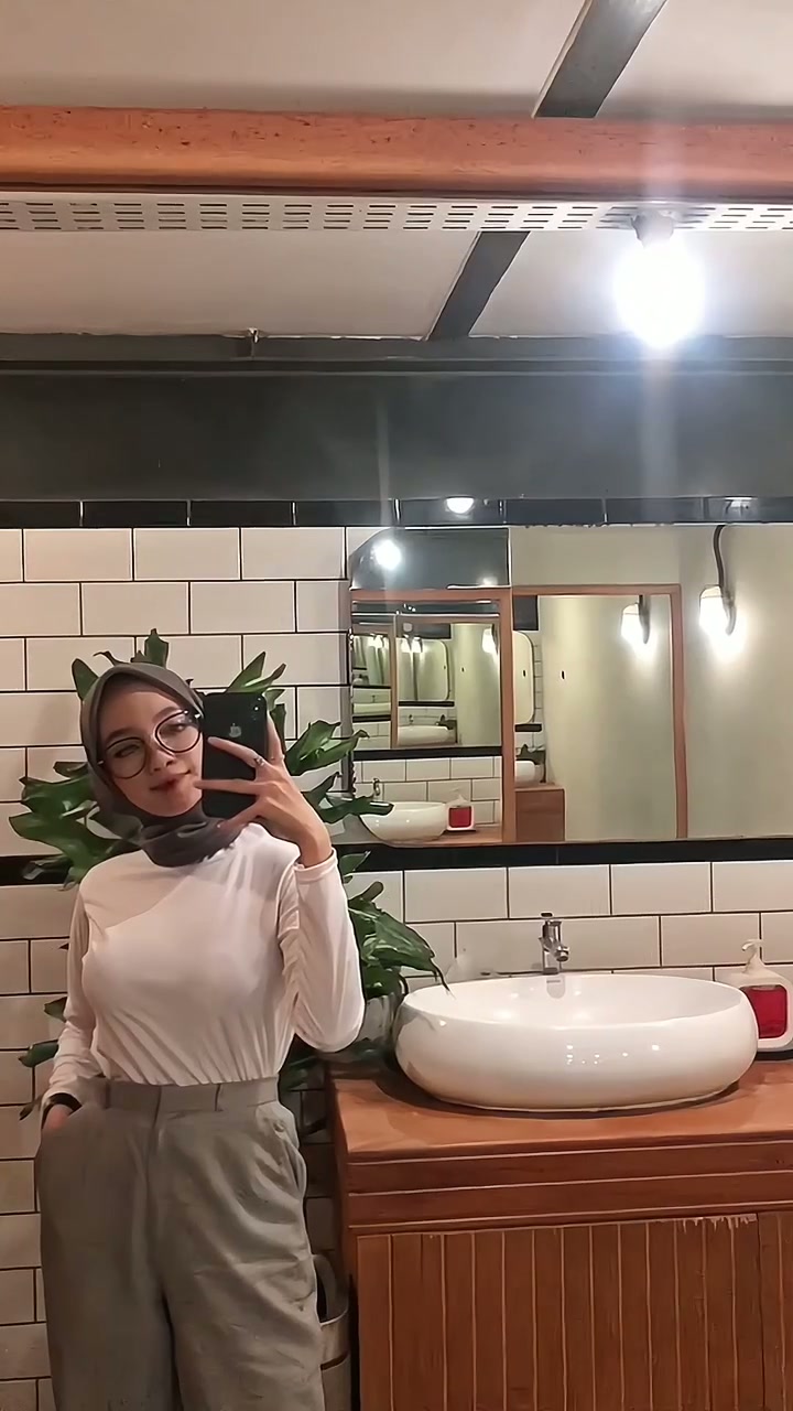 Fadhilarzk 31 - PoopHD.mp4