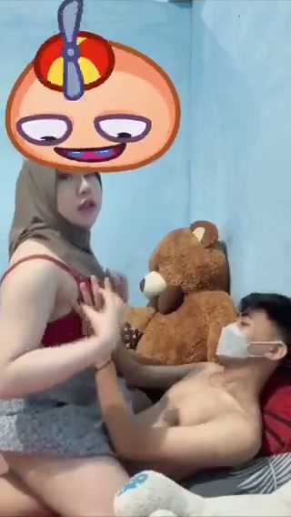 Tante sangee ajak berondong.mp4
