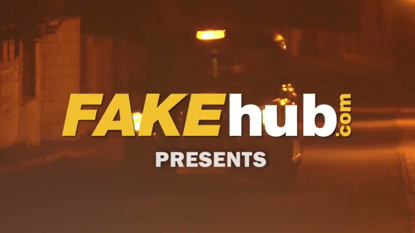 Public Agent Hot blonde Lucy Shine takes cash for sex (ph5a0ecef13eb7f)