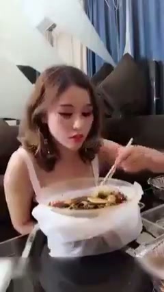 Baru mau makan eh diewe ayang sampe kejang