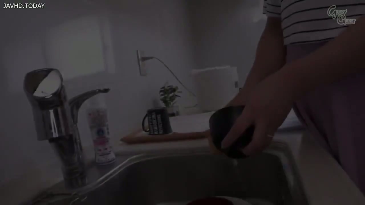 [ Jav Sub Indo ] Seorang istri berdada besar yang frustrasi karena suaminya tidak bersemangat untuk punya anak dan menjadi budak seks yang membiarkan siapa pun cum di dalam dirinya - Ichika Seta GVH-719-engsub_convert.mp4