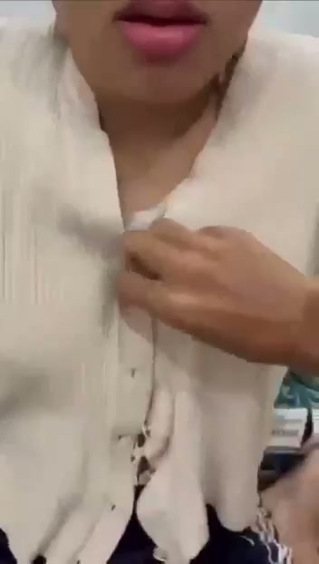 Bokep_Indo_Maen_Terus_Ga_Dikasih_Jeda_-_BOKEPTOKET.COM.MP4