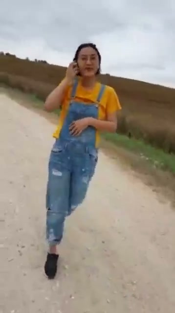 diajak jalan jalan sepupu dikampung